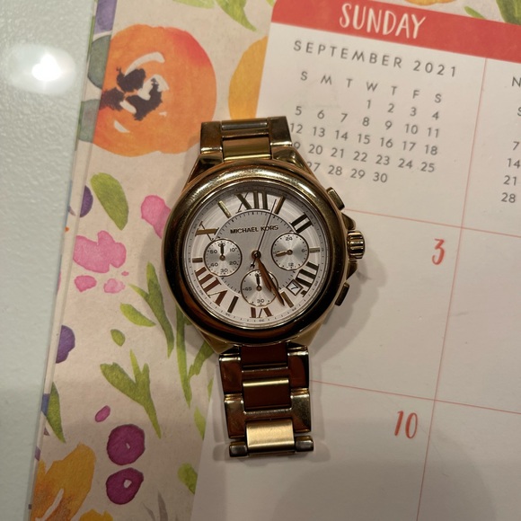 Michael kors oversized gold watch - Picture 6 of 7
